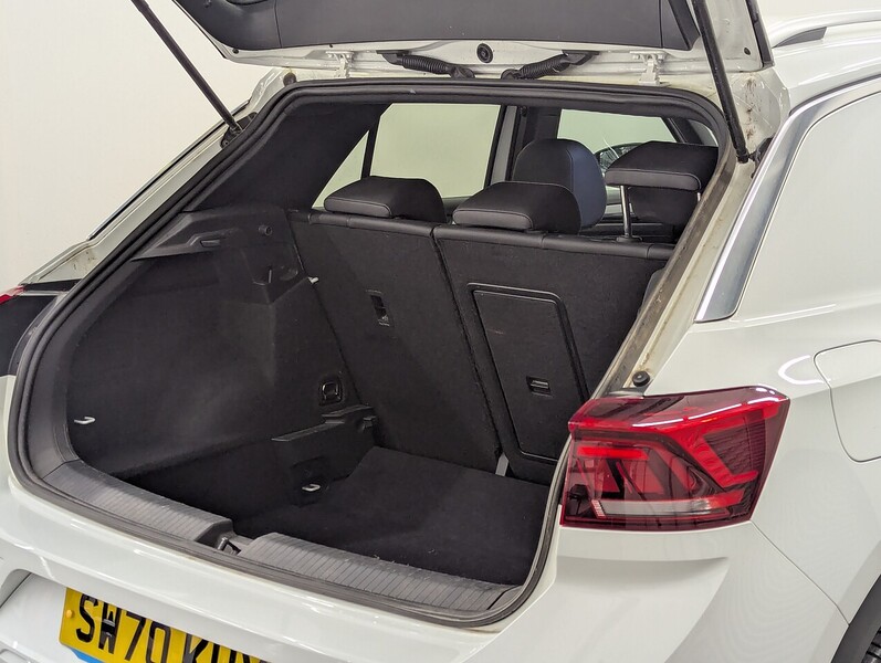 Volkswagen T-Roc Photo freshmotors-b49c39105c705280aace74f7d475fc0c20f27953.jpg