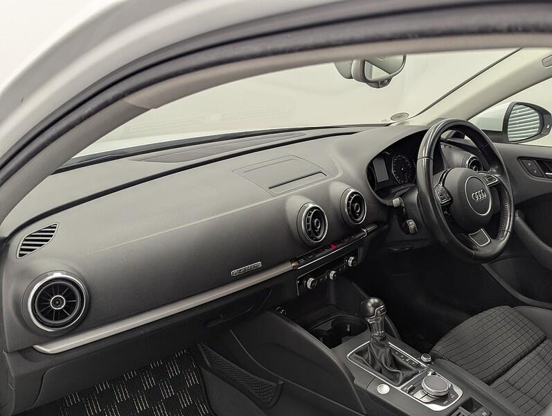 Audi A3 Photo freshmotors-b4ef76fb4c767ee0910c9e13f2d1eae731b5c3c0.jpg