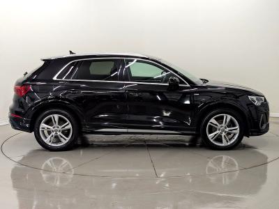 Audi Q3 Photo freshmotors-b68f0452647fb1c33f7f8b7ad16cdf6ef7b9e299.jpg