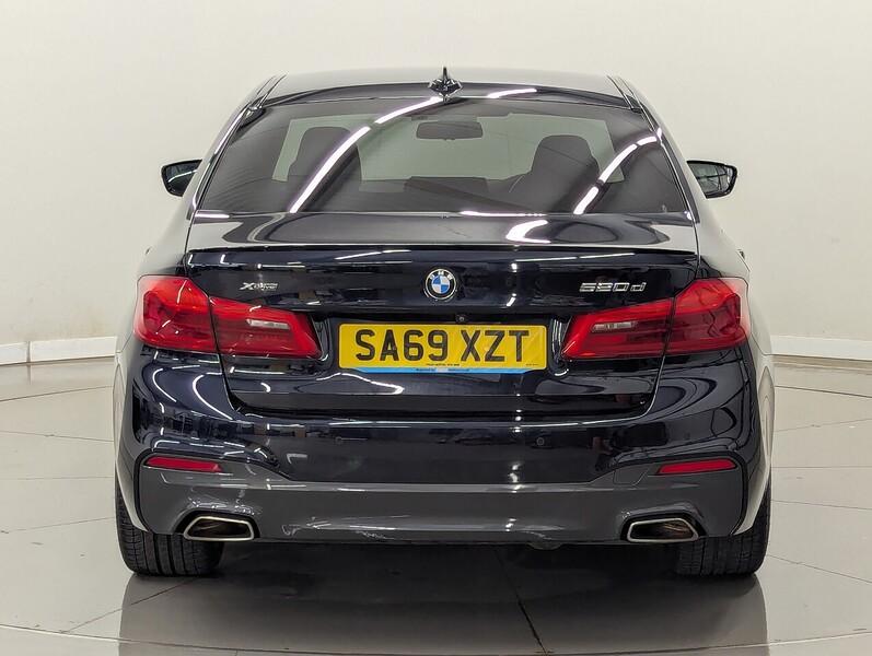 BMW 5 Series Photo freshmotors-bb8c4f0f53717a8adad87d66619f96456ac4a6cd.jpg