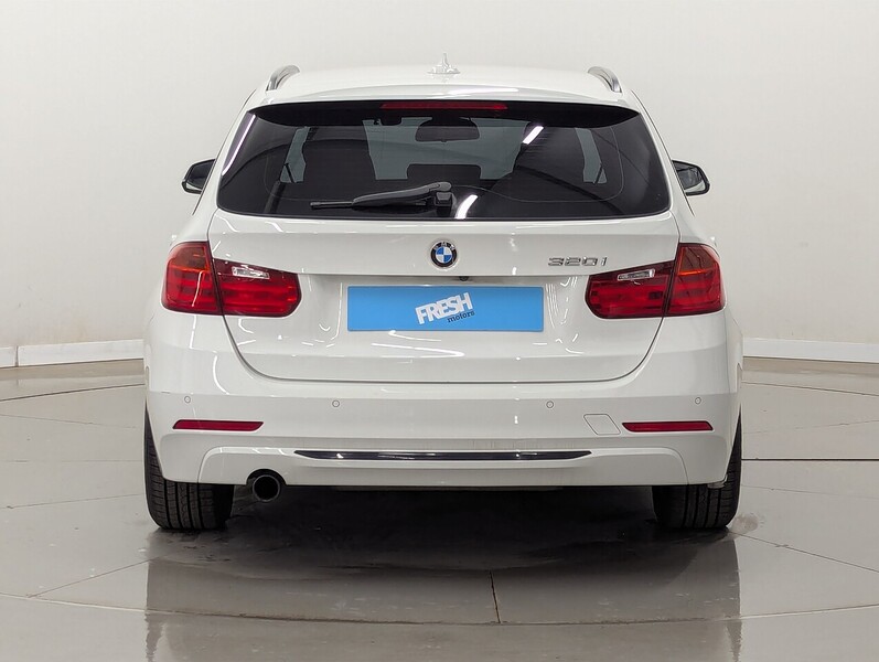BMW 3 Series Photo freshmotors-bceb133c8564176d3ba3887e5d3a361b1000b93d.jpg