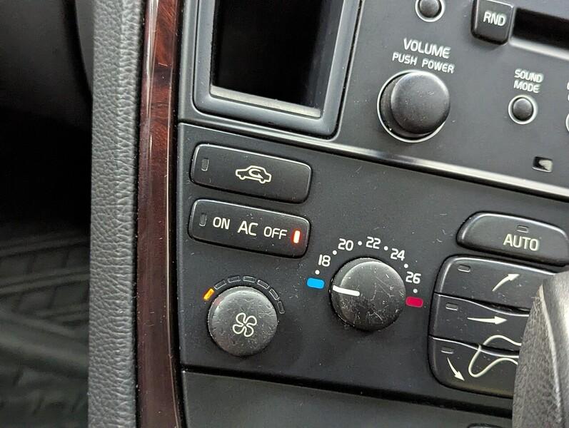 Volvo V70 Photo freshmotors-bea8fc3bf9b2598ae78cfcb80135b8e464b75162.jpg