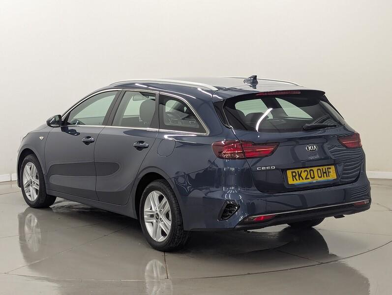 Kia Ceed Photo freshmotors-c075212541f03855d6b8f2178f99c59c334024bd.jpg