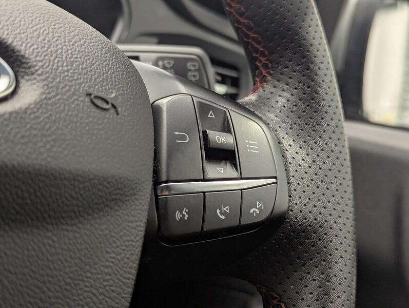 Ford Kuga Photo freshmotors-c0927f0306449feca58c44c7329d372f4d4e267c.jpg