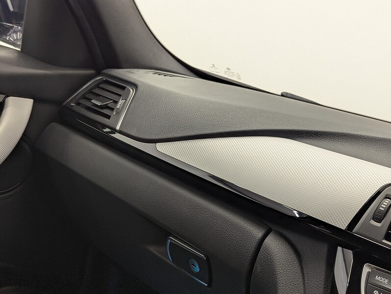 BMW  3 Series Photo freshmotors-c16c067323e6c034d8e3017241620811437fec65.jpg