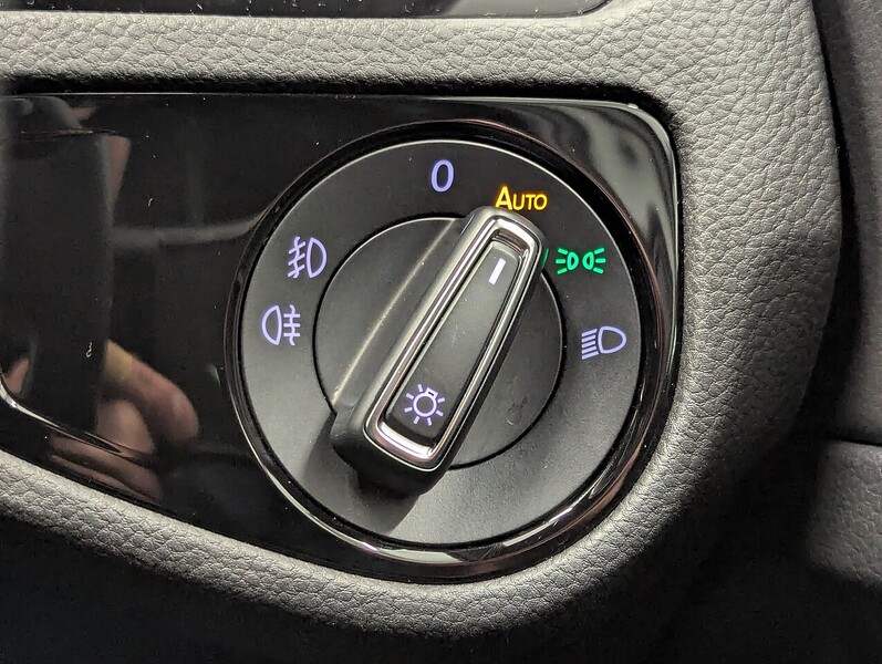 Volkswagen Golf Photo freshmotors-c434ec6acf6f060af25076604c23dc5079fd23ac.jpg