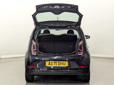 Volkswagen up! Photo freshmotors-c53a5b8ef2ae37b16c7199bfe8c5ea9dbf3fdd04.jpg