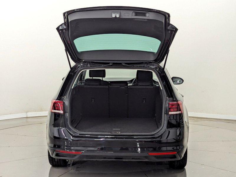 Volkswagen Passat Photo freshmotors-c6558b79e3a5dca2729afe707b18fbdbdd1832e0.jpg