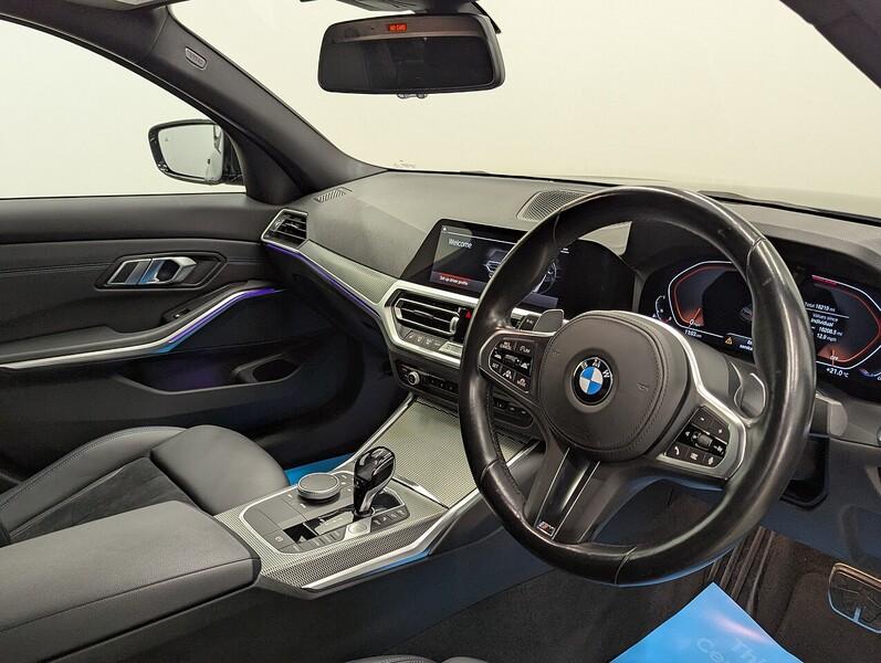 BMW 3 Series Photo freshmotors-c7c8d96fc785f4bc994fe12f2e25f32b9f2a8854.jpg
