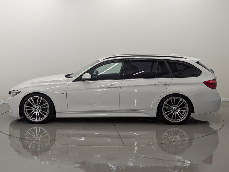 BMW  3 Series Photo freshmotors-ca23e370f17effb657535707a220cfff63fb295b.jpg