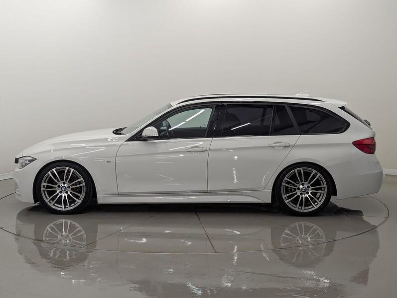 BMW  3 Series Photo freshmotors-ca23e370f17effb657535707a220cfff63fb295b.jpg