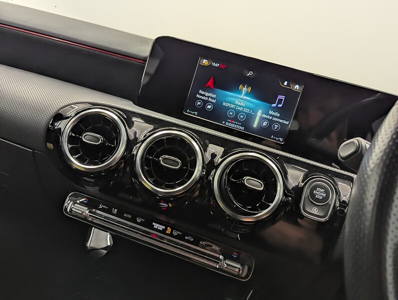Mercedes-Benz A Class Photo freshmotors-ca46d5acfb395788ab806322cc8fb57bd22c45ac.jpg