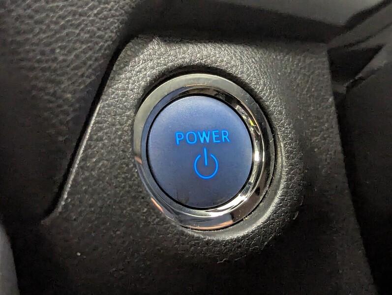 Toyota RAV4 Photo freshmotors-cf3175cf0b14871e7b592ff22047d16e00b55d50.jpg