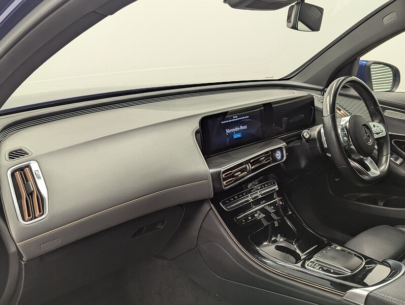 Mercedes-Benz EQC Photo freshmotors-d165bce70f3562238fa52f2585ebd2b0ad5ac7d8.jpg