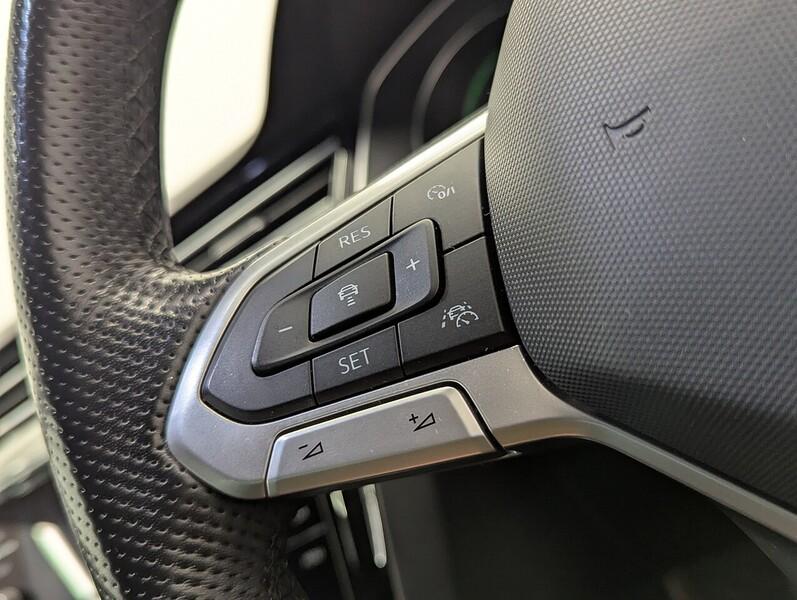 Volkswagen Passat Photo freshmotors-d345be29fddc0077e26b1ce4e08cac4eac8389ed.jpg