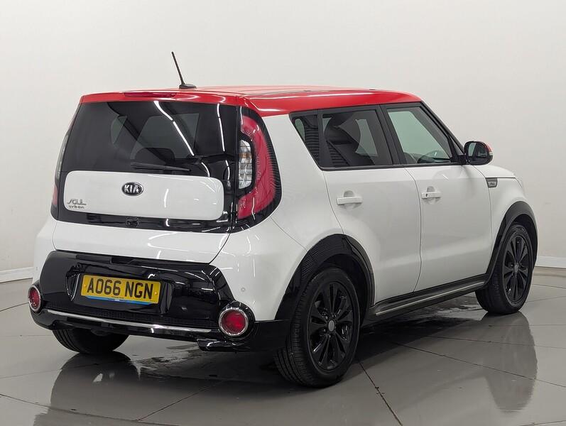 Kia Soul Photo freshmotors-d945355b418f9ac00454c8c224cd5c9a6fde78ec.jpg