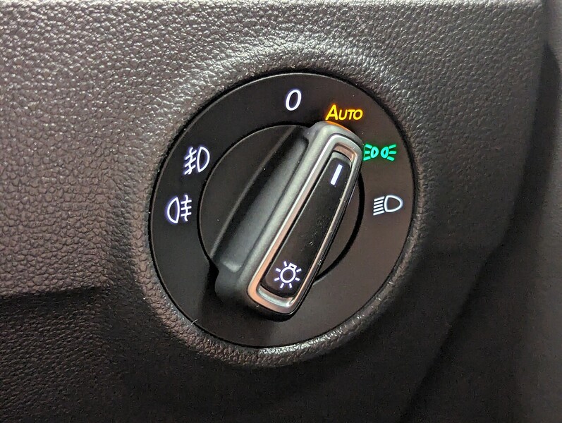 Volkswagen T-Roc Photo freshmotors-db3176069e53b350aa15eb832d818929f9e0595e.jpg