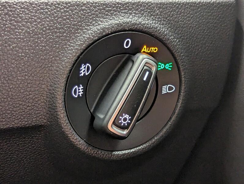 Volkswagen T-Roc Photo freshmotors-db3176069e53b350aa15eb832d818929f9e0595e.jpg