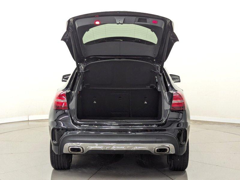 Mercedes-Benz GLA Photo freshmotors-db5da49eced39e7f298e000e0842f15e56ede64d.jpg
