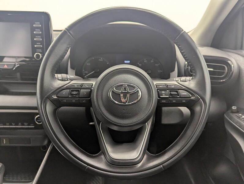 Toyota Yaris Photo freshmotors-dd3f61ace49661c4a0576313a0b0c72545040ea4.jpg