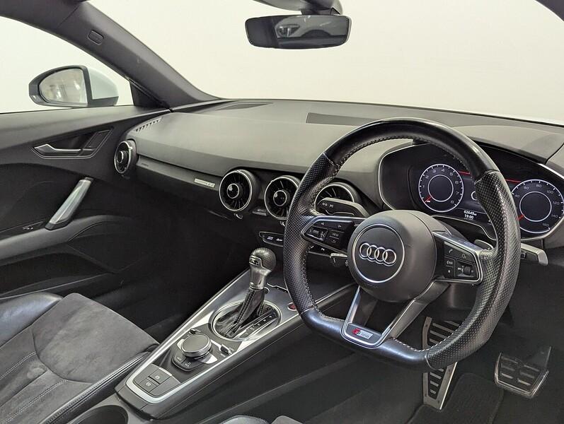 Audi TT Photo freshmotors-dd9e622b90006fcd751e12c1978dbcadd40a3985.jpg