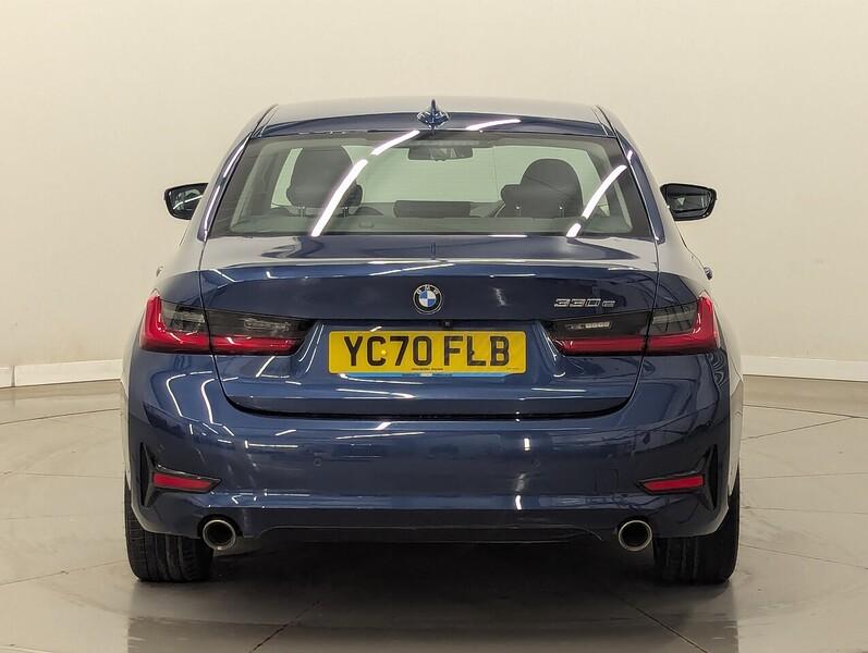 BMW 3 Series Photo freshmotors-dde0384601b87eecee7a0598ad20e93761ac6635.jpg