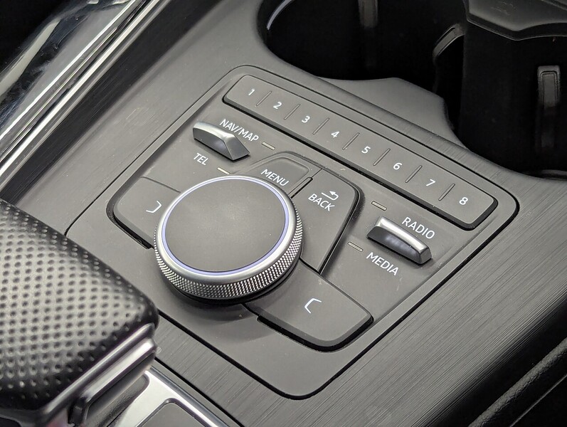 Audi A4 Avant Photo freshmotors-de906f4c6ec4f9df556e13dbca7552861aebe803.jpg