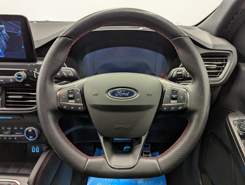 Ford Kuga Photo freshmotors-e19ae8239a2a8b60cc3045cb16c128294c5d7925.jpg