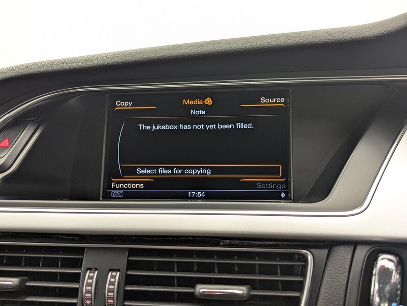 Audi A4 Photo freshmotors-e51d5c53e9cd7dc6db859b273cb0d2c6613e8466.jpg