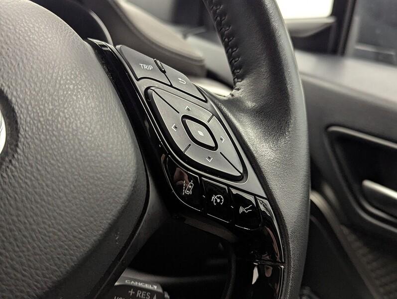 Toyota C-HR Photo freshmotors-e7444d306619e7847f5a93141f9b3d161b47db44.jpg