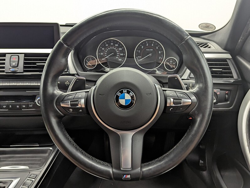 BMW 3 Series Photo freshmotors-e7c5b605c255ea85a61354648145dccbcaf038a4.jpg