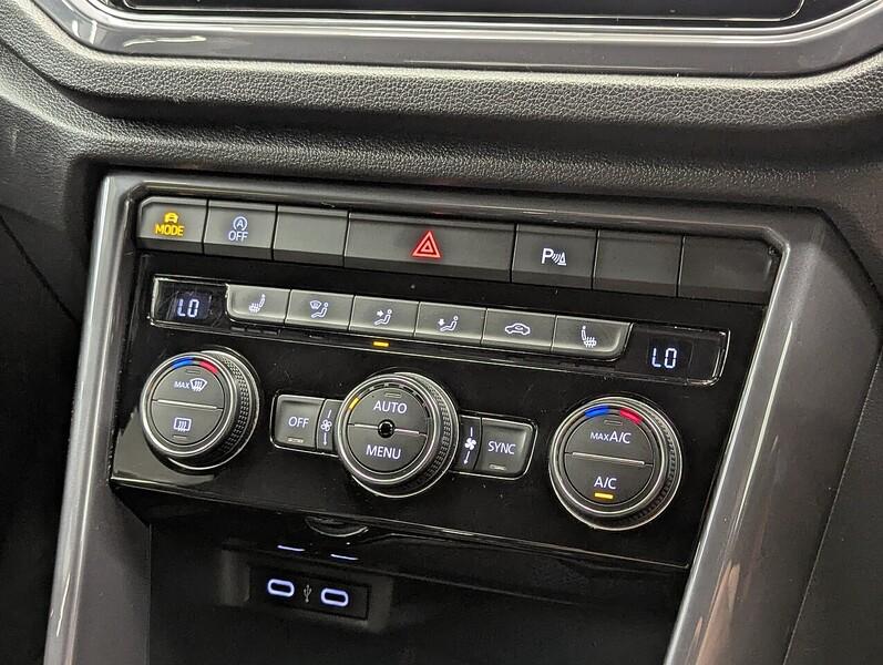 Volkswagen T-Roc Photo freshmotors-eaab9f208cef44f3c1c48a34729d3ed7823553a4.jpg