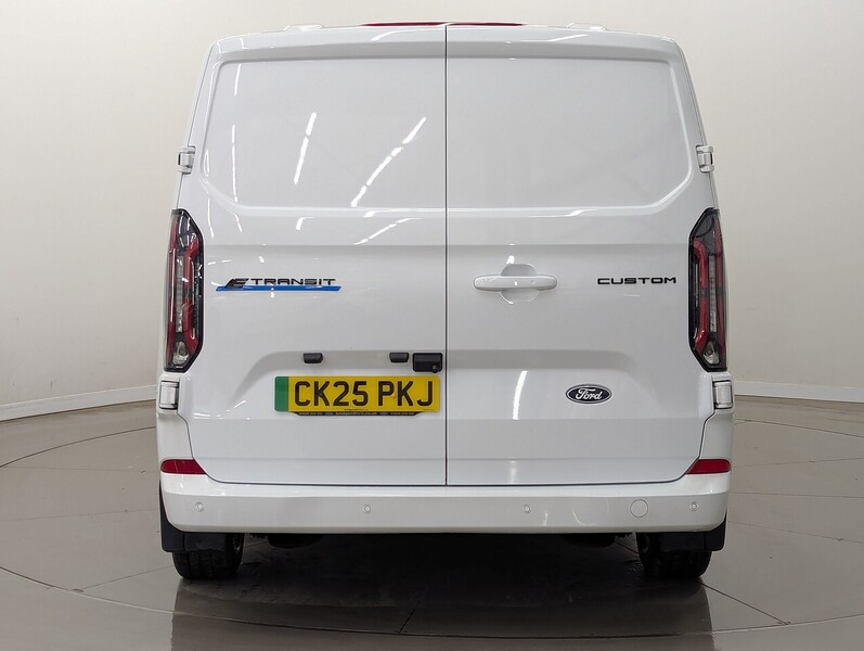 Ford E-Transit Custom Photo freshmotors-ed17596dd58cffa43a98709e97e1a4f66c3ffaa7.jpg