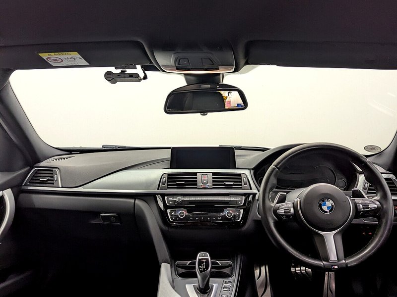 BMW 3 Series Photo freshmotors-f4b4bcb4f6a7adc1559174cddfa36c137c2d3cdf.jpg