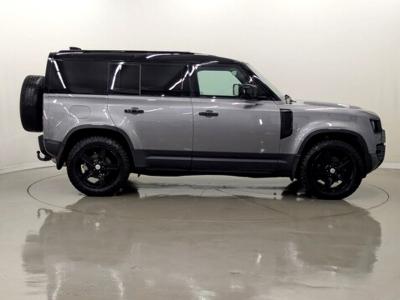 Land Rover Defender 110 Photo freshmotors-f599b257c5e57fb7f32f1d5a777c7793a280dfb2.jpg