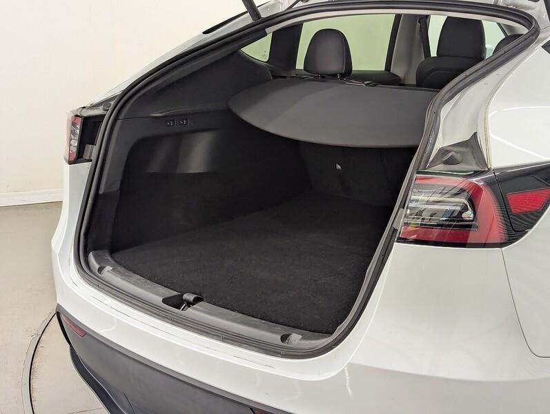 Tesla Model Y Photo freshmotors-f67c8ba88356b9d99cff1798c6a9b7189a6cafaf.jpg