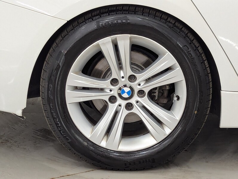 BMW 3 Series Photo freshmotors-fdef7e08c4fea63021514a43847c6ecda032d502.jpg