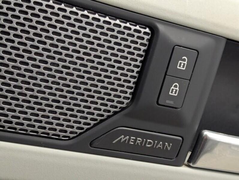 Land Rover Defender 110 Photo freshmotors-ffca2b592721225cf7dc253dd71de5d774aff82b.jpg