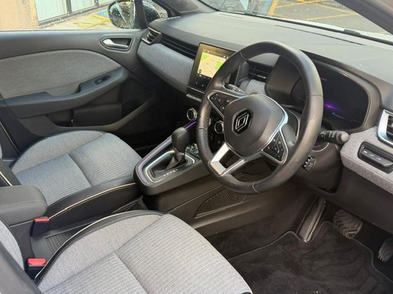 Used Renault Clio WG73TEU 14