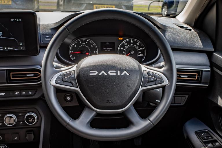 Used Dacia Jogger LT24MVD 13