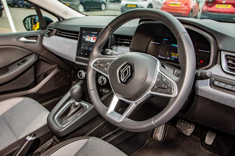 Used Renault Clio WR24JUK 12