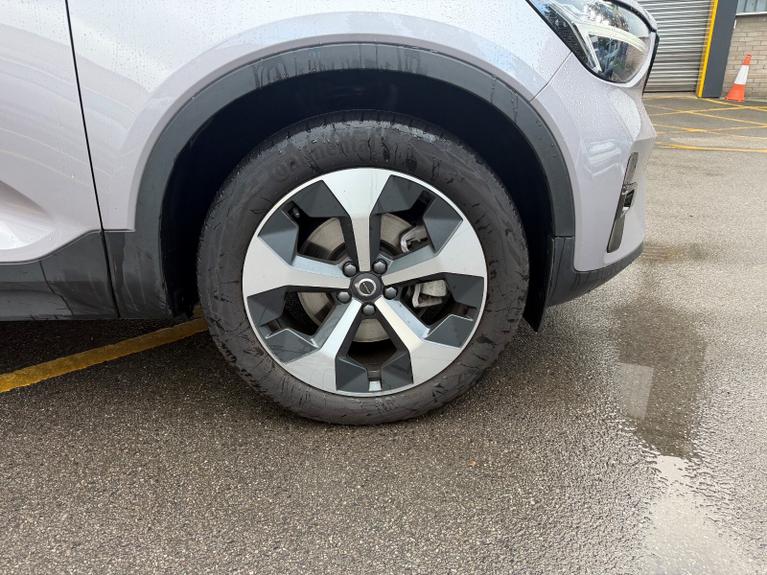 Used Volvo XC40 CV26FDM 7