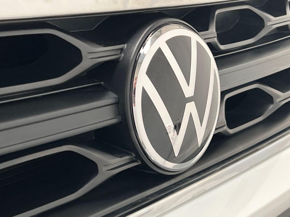 2025 Volkswagen T-Roc thumbnail 22
