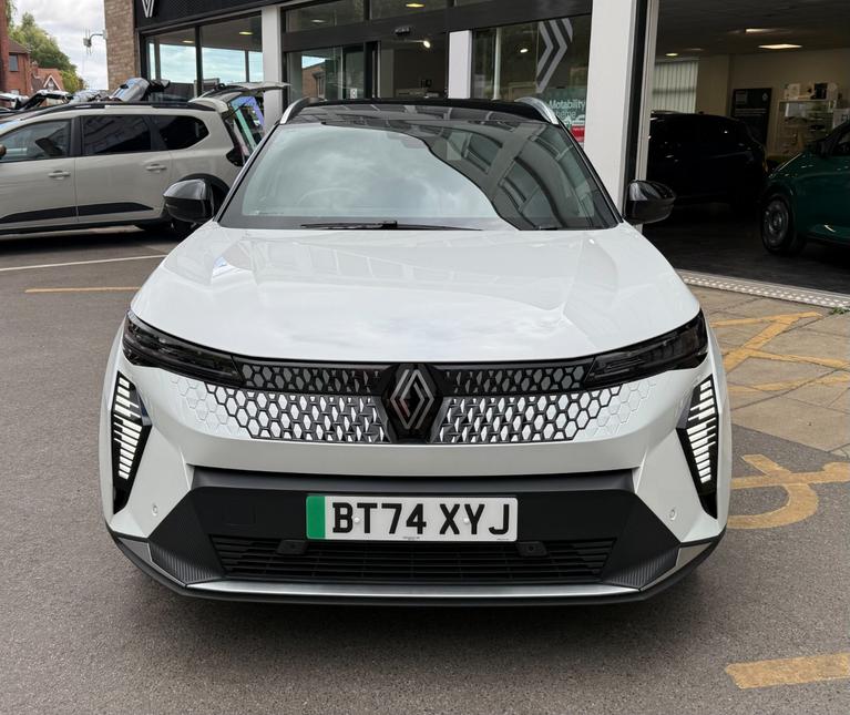 Used Renault Scenic E-Tech BT74XYJ 3