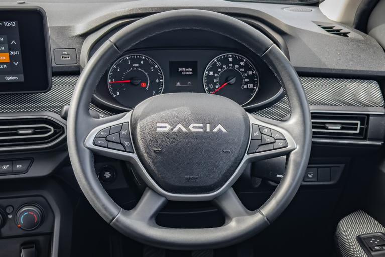 Used Dacia Sandero WN73TVJ 12