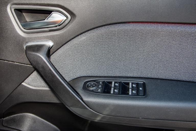 Used Renault Captur WO74HRL 17