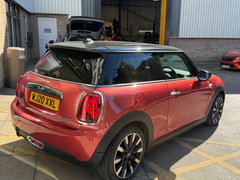 Used MINI HATCHBACK WJ20XXL 11