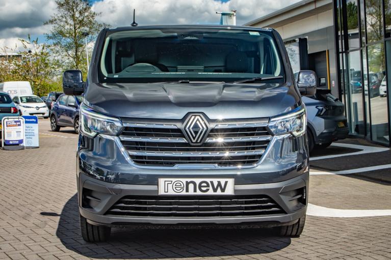 Used Renault Trafic WR26MVC 2