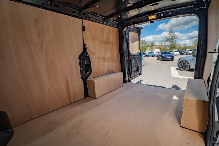 Used Renault Trafic WR26MVC 15
