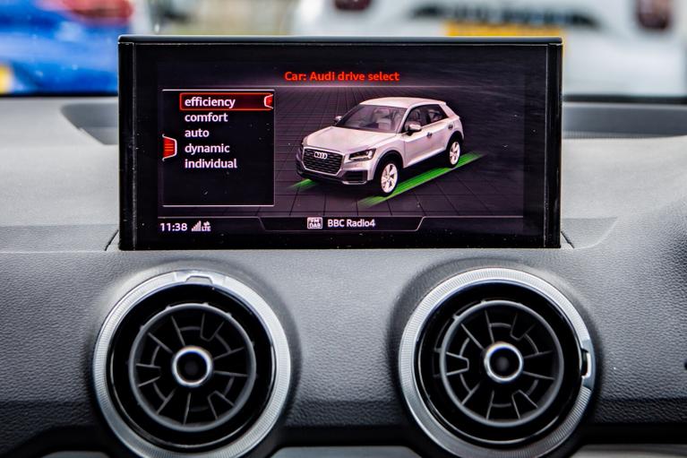 Used Audi Q2 VK22HVC 23
